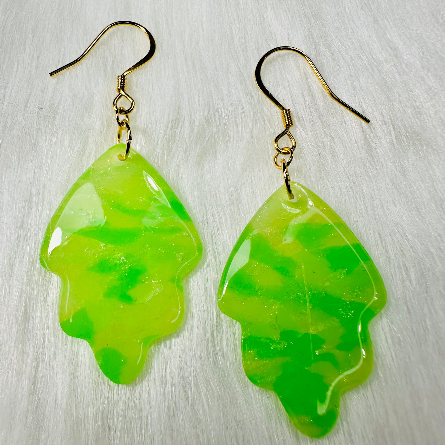 Translucent Green Faux Stone Leaf Earrings